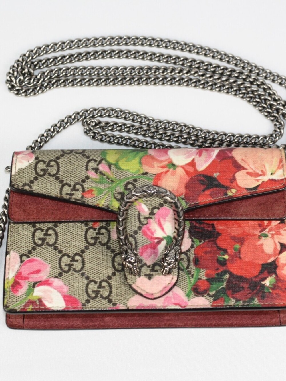 Gucci Dionysus Blooms Super Mini GG Supreme Chain Bag 476432